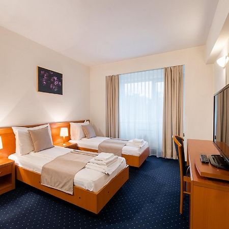 טימישוארה Hotel Excelsior מראה חיצוני תמונה