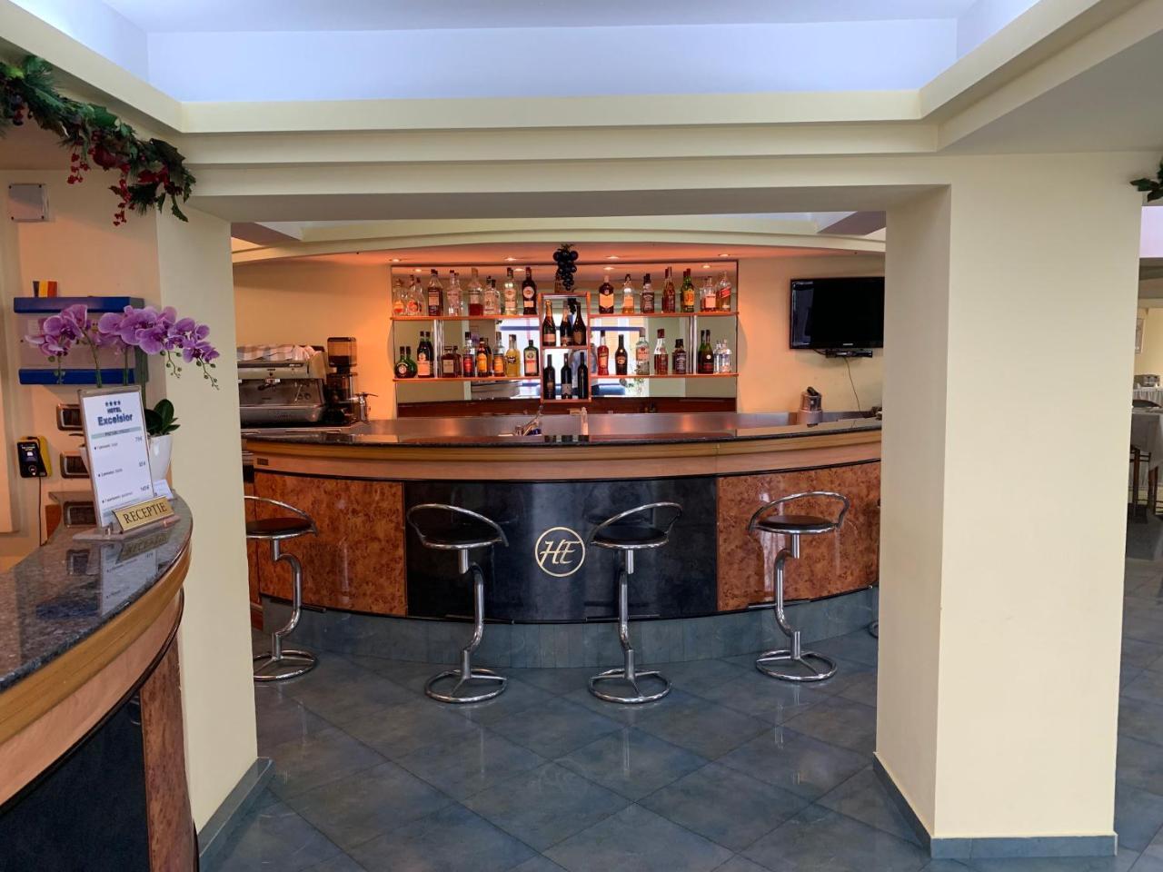 טימישוארה Hotel Excelsior מראה חיצוני תמונה